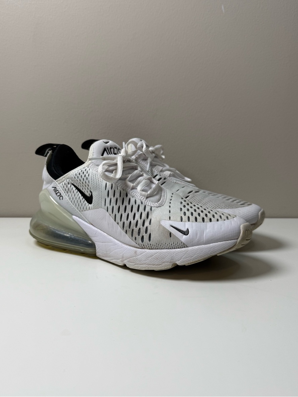 Nike | Air Max 270 Running Sneakers Athletic Shoes | White Black | 7 Women’s